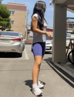 8" Side Pockets Yoga Shorts navy ins_yoga
