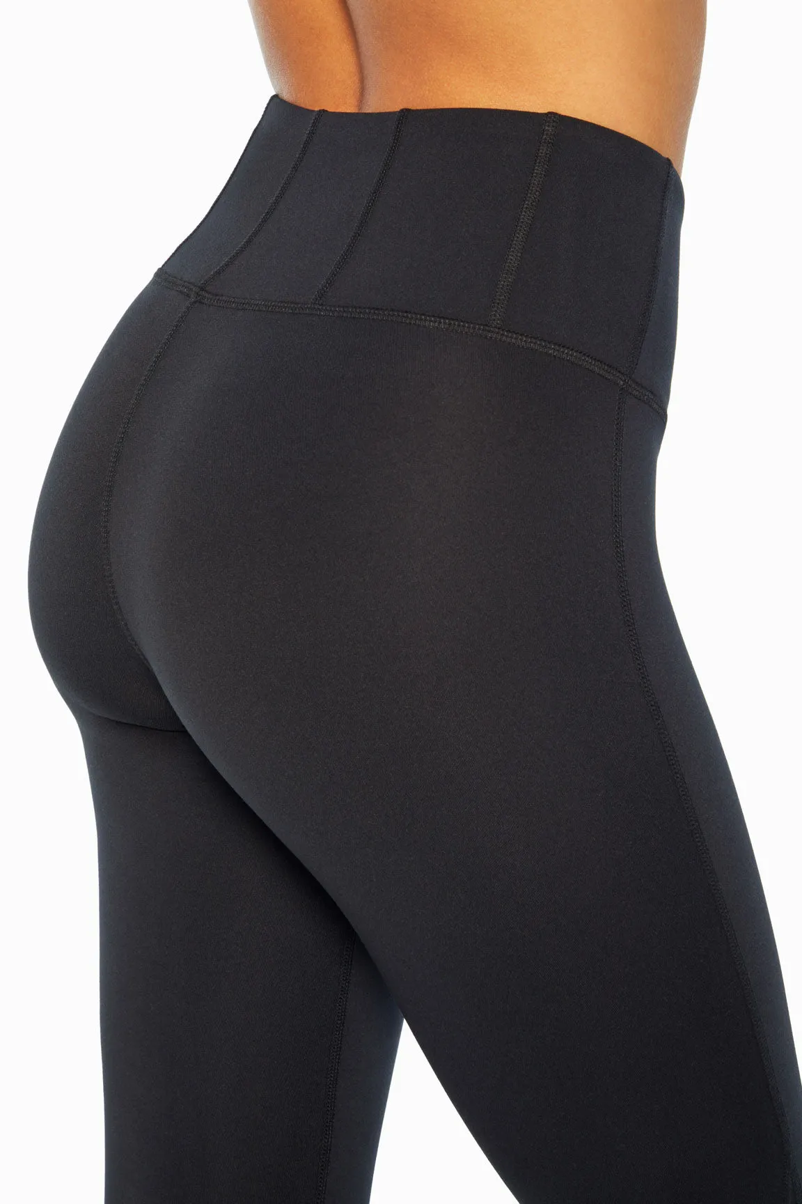 Contour Ankle Legging