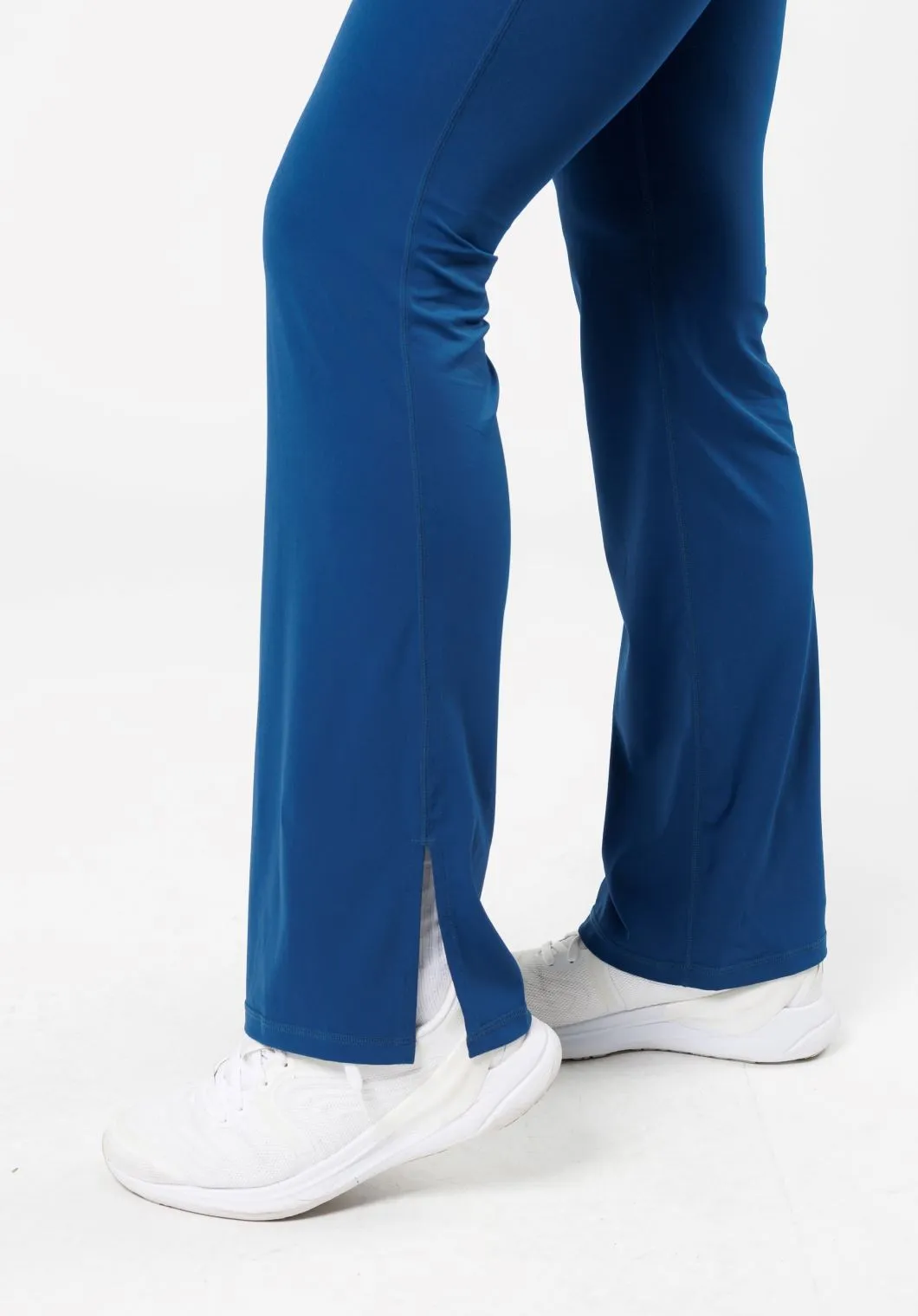 RecStretch Original Sculptseam® Plus Flare Legging 34" Ether