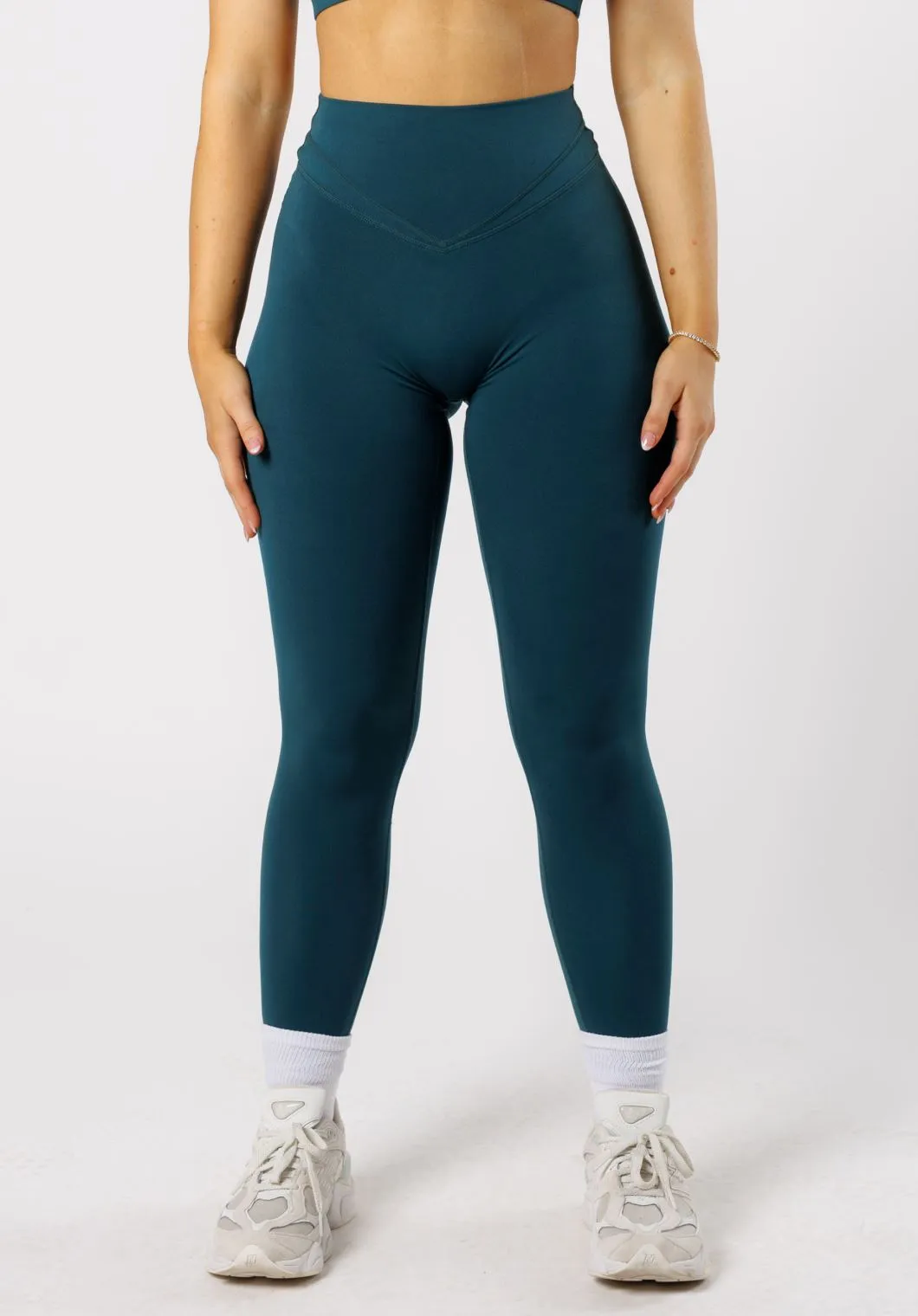 Reluna™ Icon Sculptseam® Plus Legging Serpentine