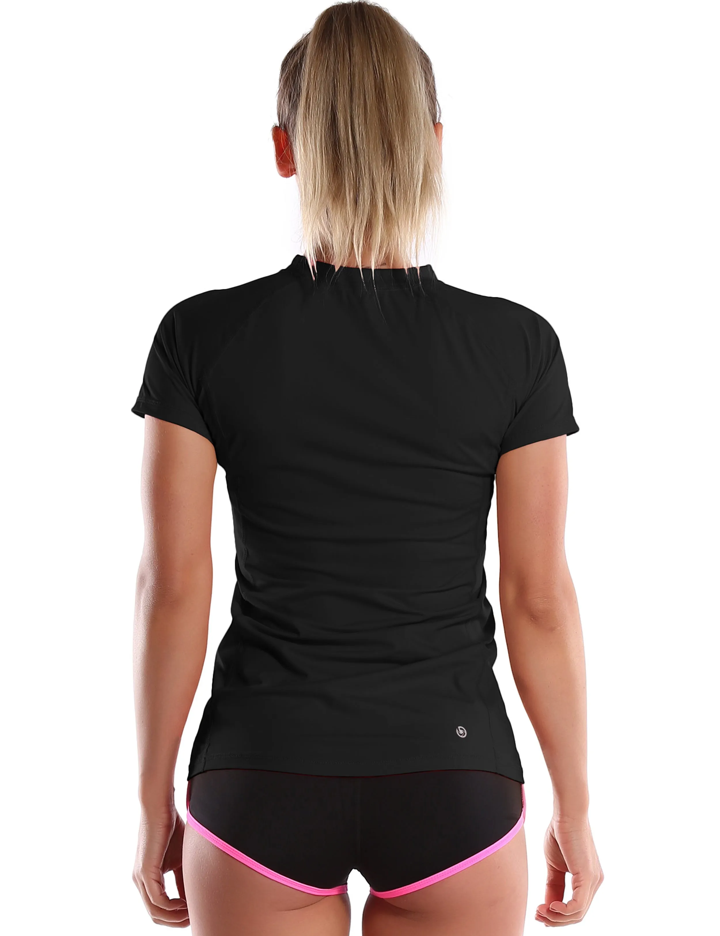 Short Sleeve UPF 50 Rashguard black_yoga