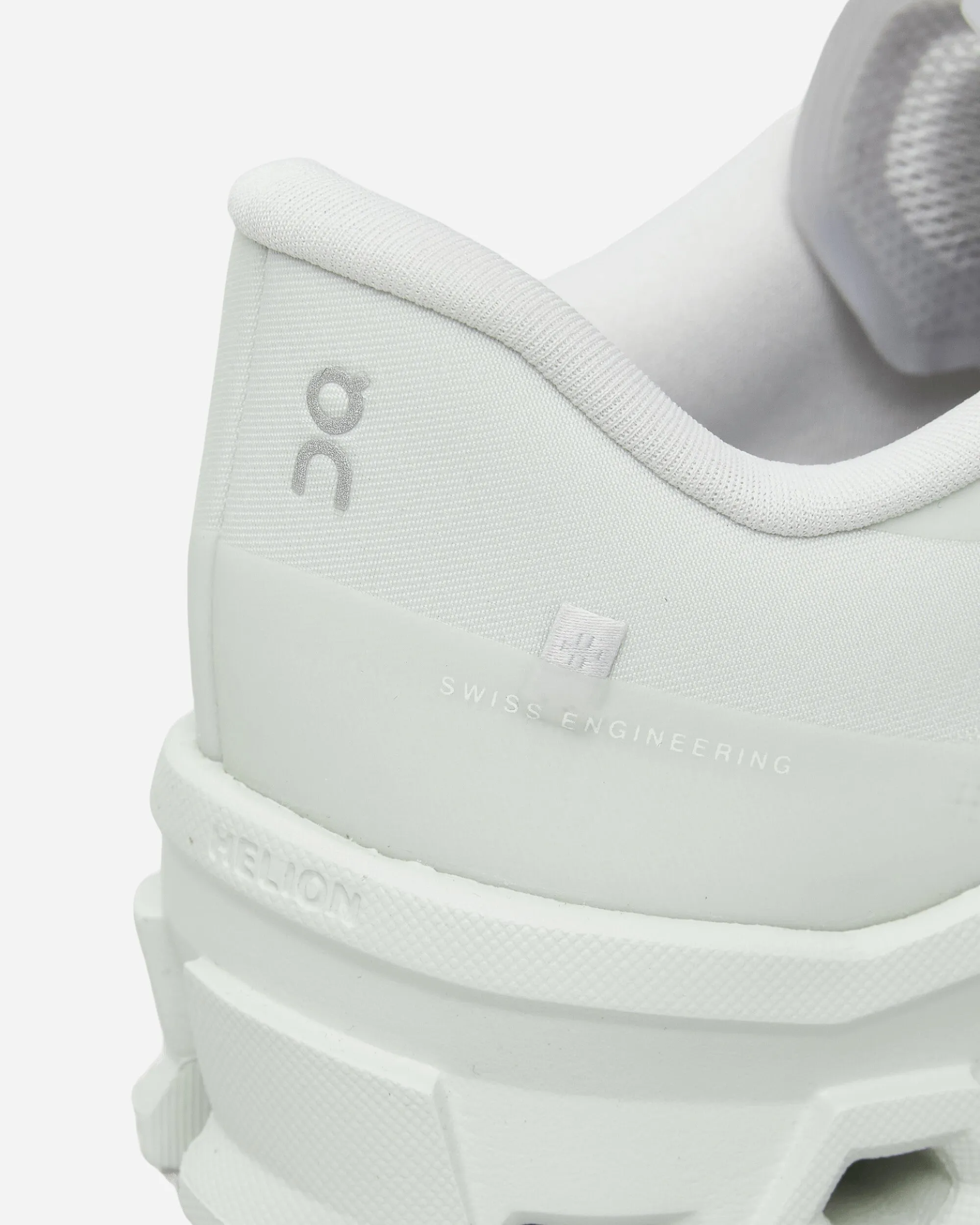 Women's POST ARCHIVE FACTION (PAF) Cloudmonster 2 Sneakers Vapor / Frost